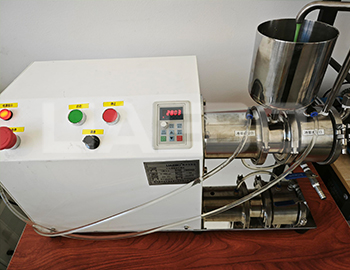 上海某生物科技有限公司50L砂磨機(jī)、0.5L實(shí)驗(yàn)室砂磨機(jī)、22KW液壓升降分散機(jī)調(diào)試成功